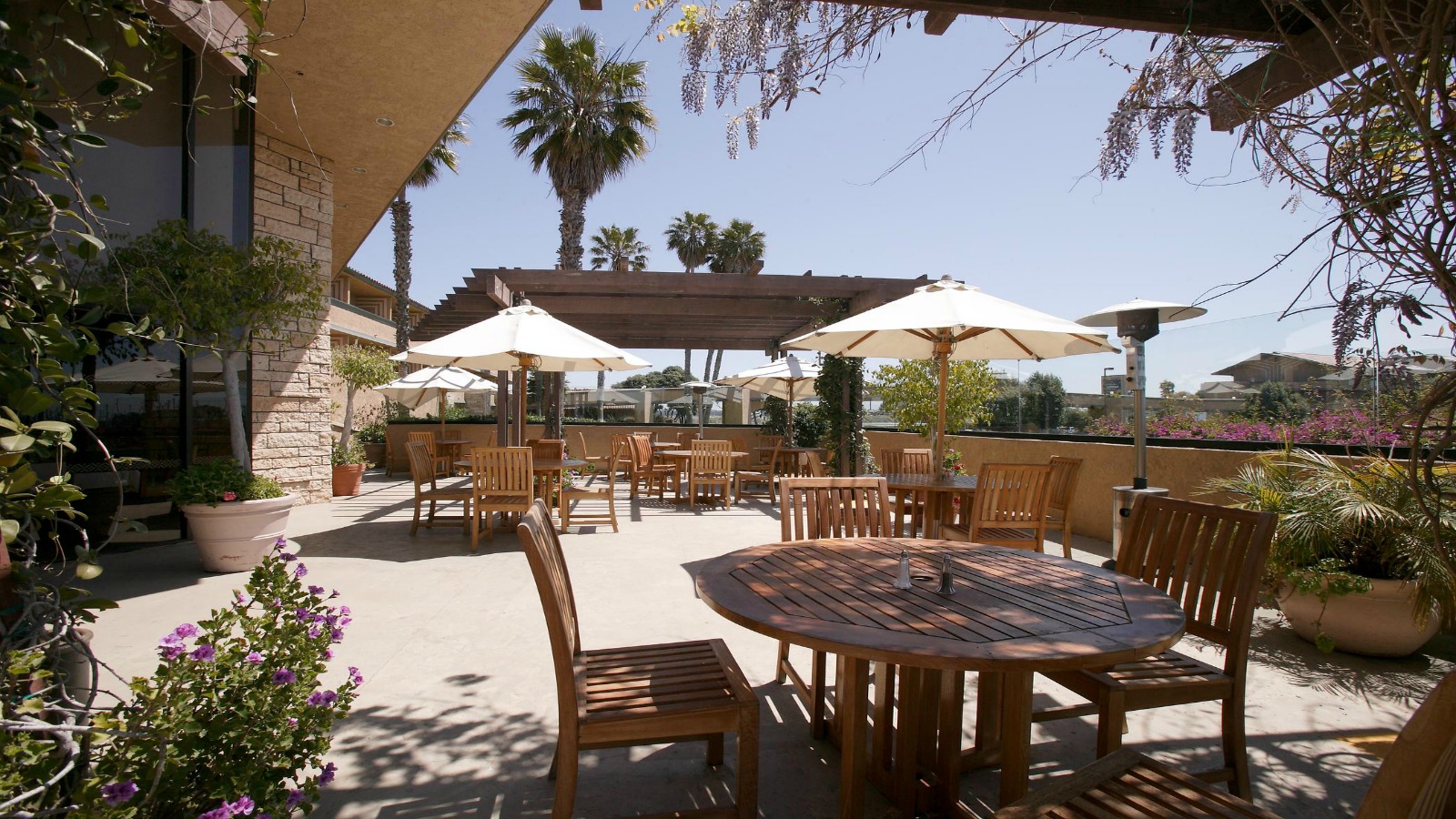 Sheraton, sustainable hotel in Ventura, California